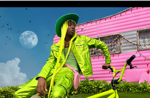 MacBook Air, показващ Liquid Retina дисплей