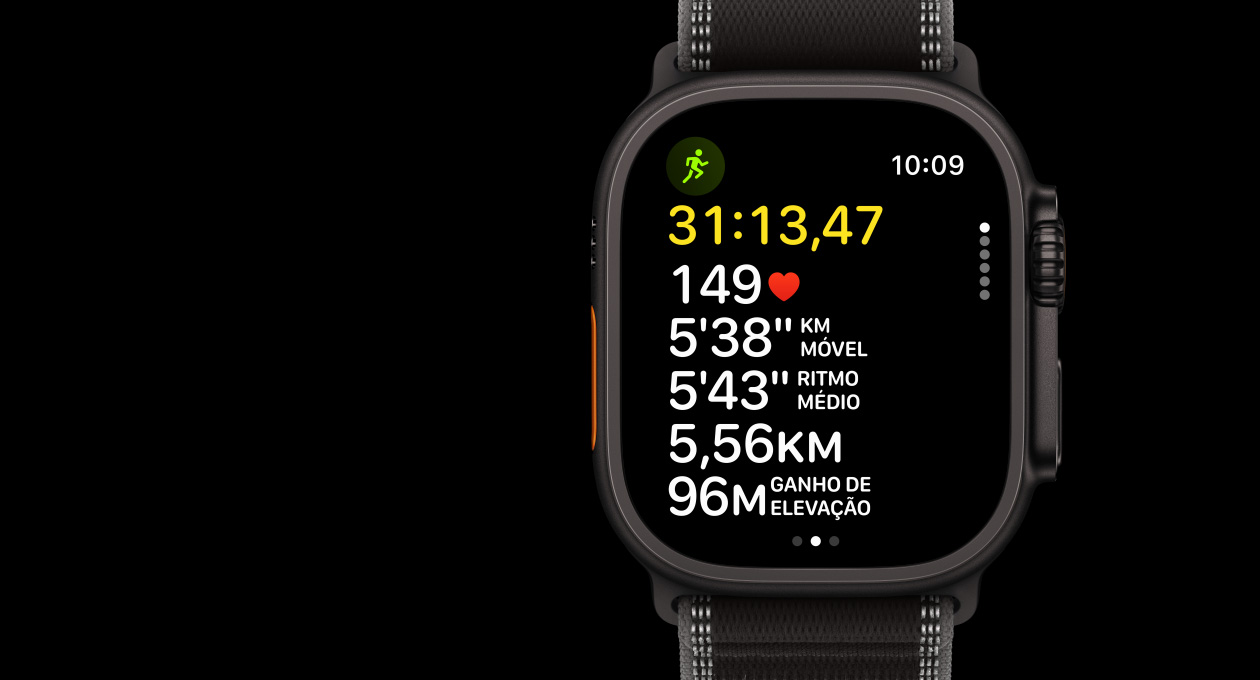 Apple Watch Ultra 3 com caixa preta de titânio, app Exercício, Corrida ao Ar Livre, lateral esquerda, botão de Ação, lateral direita, Digital Crown, botão lateral, pulseira loop Trail, preto/carvão