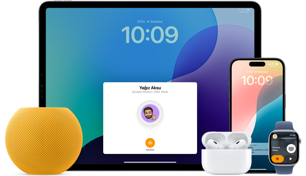 Sarı renkte bir HomePod mini, bir iPad, kutusuyla birlikte AirPods, bir iPhone ve kot rengi kordonla eşleştirilmiş bir Apple Watch yan yana sıralanıyor.
