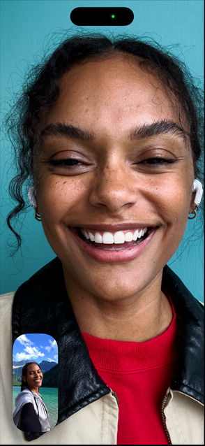 iPhone 17 Pro screen showing Centre Stage for video feature