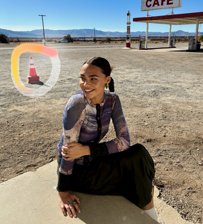 Outil Correction en cours d’utilisation, mettant en surbrillance un cône de signalisation à supprimer d’une photo